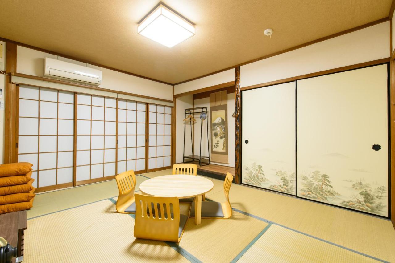 Ushiwakamaru Villa Nishinotoindori Bagian luar foto